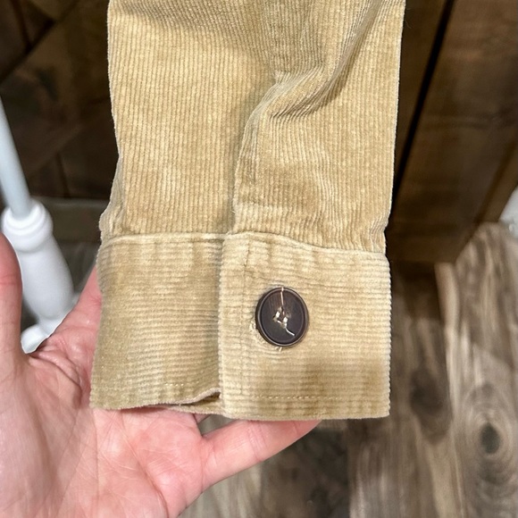 NWT Mainstrip Color Block Corduroy Cropped Shacket - Picture 15 of 15